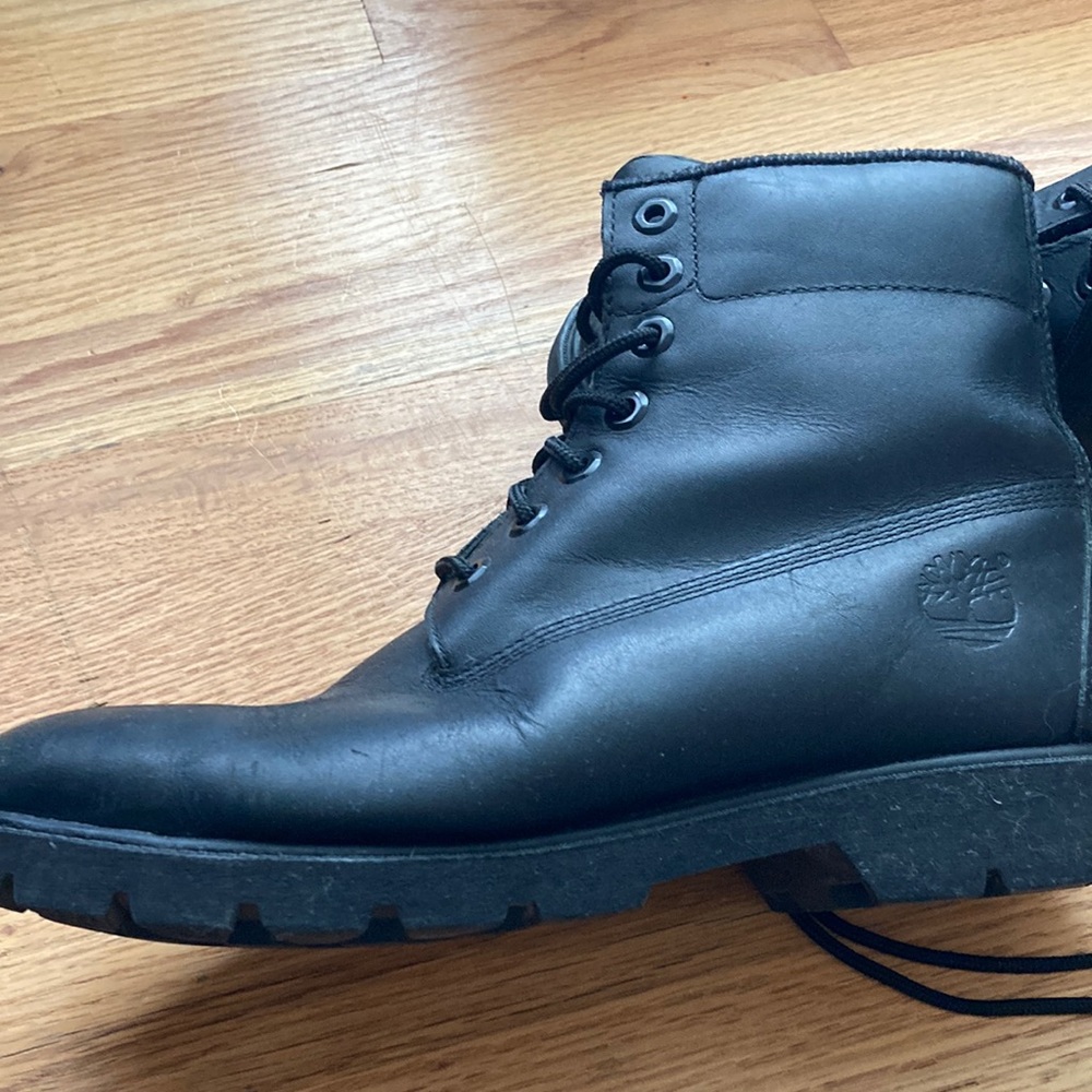 Men’s Timberland boots size 9 1/2